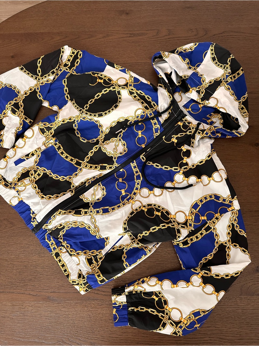 FOREVER 21 Gold Chain Print Hooded Windbreaker — Black, Royal Blue & White